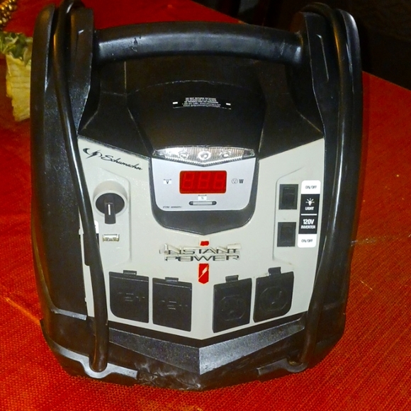 booster for car battery in good condition